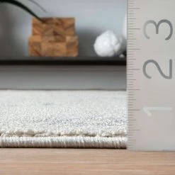 NuLOOM Gwendoline Modern Tribal Tassel