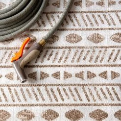 NuLOOM Outdoor Tribal Angie Area Rug