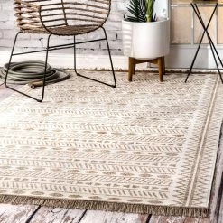 NuLOOM Outdoor Tribal Angie Area Rug