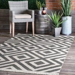 NuLOOM Rayne Diamond Fringe Indoor/Outdoor Area Rug New Arrivals