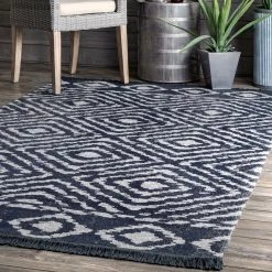 NuLOOM New Arrivals Zaria Diamonds Fringe Indoor/Outdoor Area Rug
