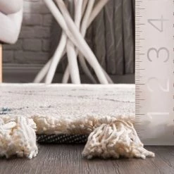 NuLOOM Machine Made Terri Tassel Contemporary