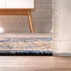 NuLOOM Medium Vintage Medallion Pearle