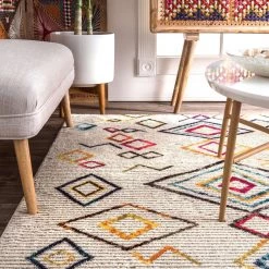 NuLOOM Karly Diamond Rug Area Rug