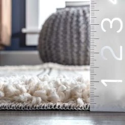 NuLOOM Remington Shaggy Bordered Tribal Medium