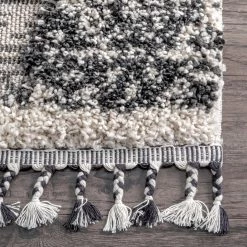 NuLOOM Saylor Carved Shaggy Tribal