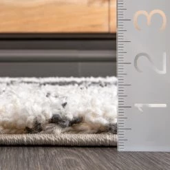 NuLOOM New Arrivals Kiera Moroccan Diamond Tassel Area Rug