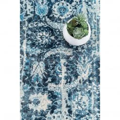 NuLOOM Distressed Ernestina Flourish Traditional