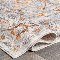 NuLOOM Emilia Gothic Medallion