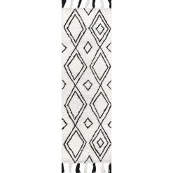 NuLOOM Lisha Moroccan Diamond Tassel