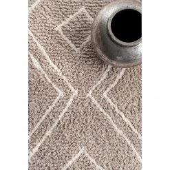 NuLOOM Lisha Moroccan Diamond Tassel