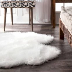 NuLOOM New Arrivals Tianna Faux Sheepskin Quarto Shaggy Area Rug