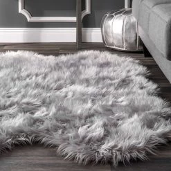 NuLOOM New Arrivals Tianna Faux Sheepskin Quarto Shaggy Area Rug