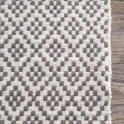 NuLOOM Contemporary Hand Loomed Holcombe