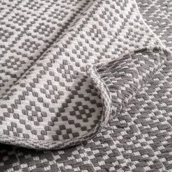 NuLOOM Contemporary Hand Loomed Holcombe