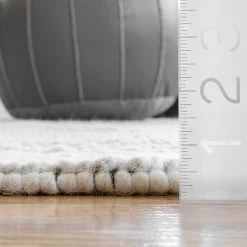 NuLOOM Tenley Hand Woven Wool Transitional Tassels