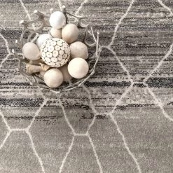 NuLOOM New Arrivals Vintage Vera Trellis Fringe Rug Area Rug