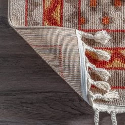 NuLOOM Savanna Tribal Speckle Tassel Area Rug