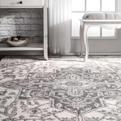 NuLOOM New Arrivals Handmade Dewitt Floral Rug