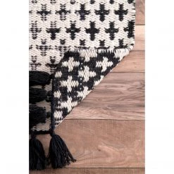 NuLOOM Renna Reversible Tassel Contemporary