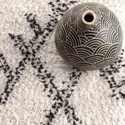 NuLOOM Handmade Aria Tribal Tassel Shag New Arrivals