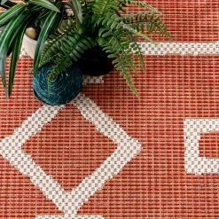 NuLOOM New Arrivals Holland Ethnic Symbols Indoor/Outdoor Area Rug