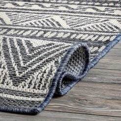 NuLOOM New Arrivals Maia Striped Tribal Indoor/Outdoor Area Rug