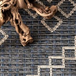 NuLOOM New Arrivals Julieta Diamonded Helix Indoor/Outdoor Area Rug