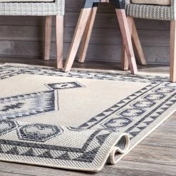 NuLOOM Annika Aztec Iris Indoor/Outdoor Area Rug 9 NuLOOM Annika Aztec Iris Indoor/Outdoor Area Rug