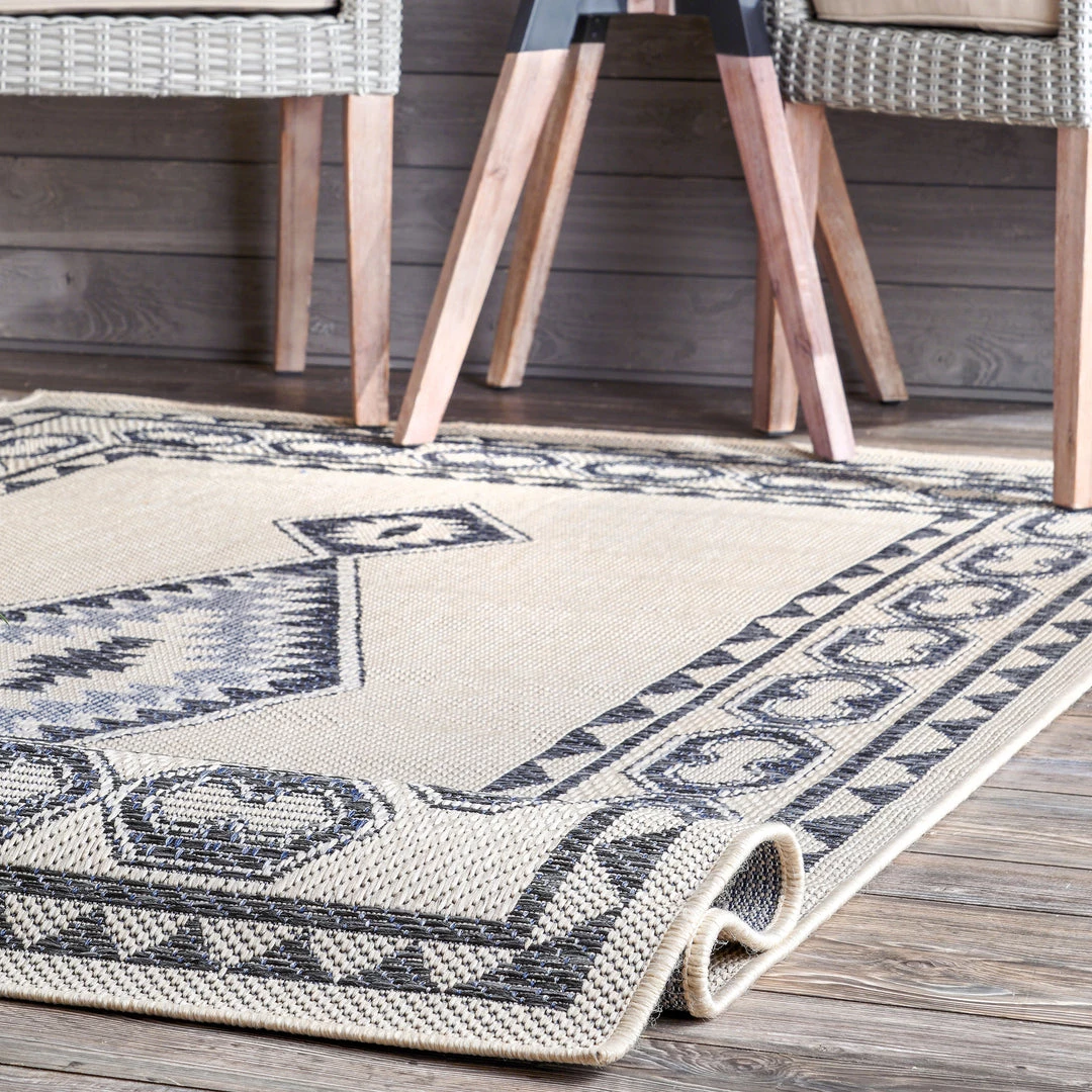 NuLOOM Annika Aztec Iris Indoor/Outdoor Area Rug 5 NuLOOM Annika Aztec Iris Indoor/Outdoor Area Rug