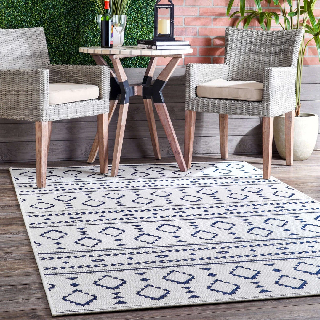 NuLOOM New Arrivals Gabby Droplet Striped Indoor/Outdoor Area Rug 2 NuLOOM New Arrivals Gabby Droplet Striped Indoor/Outdoor Area Rug
