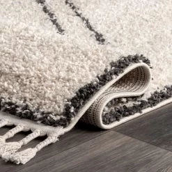 NuLOOM Nadia Tribal Helix Tassel