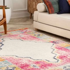 NuLOOM Medium Daniela Vintage Pastel Medallion