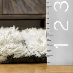 NuLOOM New Arrivals Nylah Shaggy Diamonded Stripes