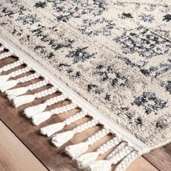 NuLOOM Nadine Persian Tassel Rug