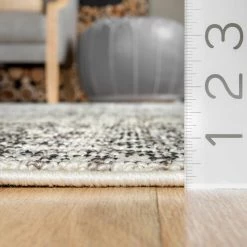 NuLOOM Chenoa Striped Tribal Tassel