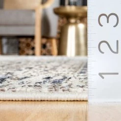 NuLOOM Wilmarie Striped Ethnic Tassel