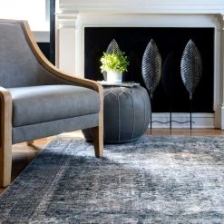 NuLOOM Judith Shrouded Medallion