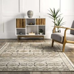 NuLOOM Maryanne Geometric Aztec Area Rug