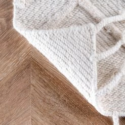 NuLOOM Hand Loomed Trellis Tassel Jinny Area Rug