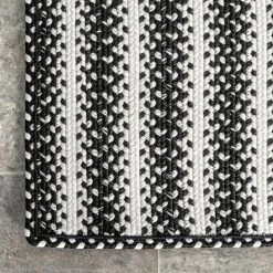 NuLOOM Kennedy Braided Stripes Indoor/Outdoor Area Rug
