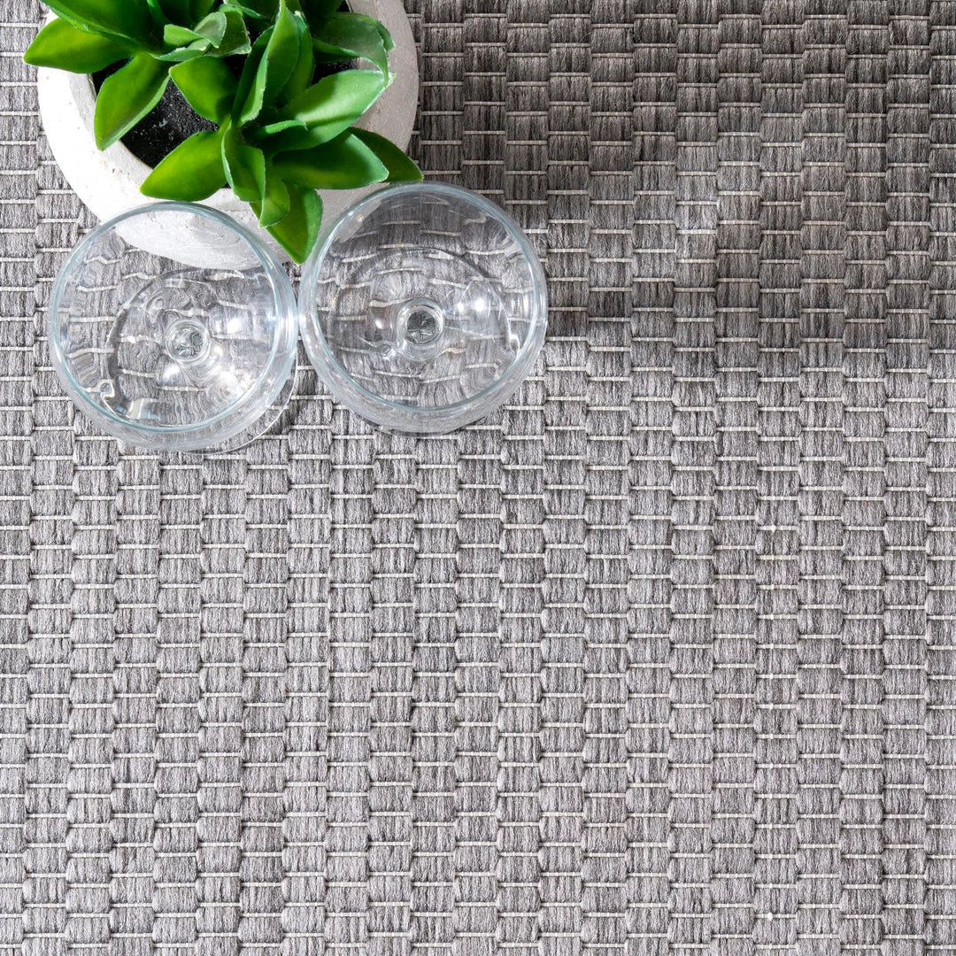 NuLOOM Gris Border Indoor/Outdoor Area Rug 6 NuLOOM Gris Border Indoor/Outdoor Area Rug