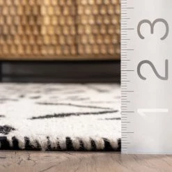 NuLOOM New Arrivals Kirsten Hand Loomed Tribal Wool Area Rug 11 NuLOOM New Arrivals Kirsten Hand Loomed Tribal Wool Area Rug