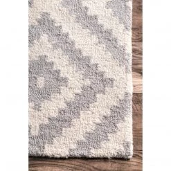 NuLOOM Hand Tufted Kellee Area Rug