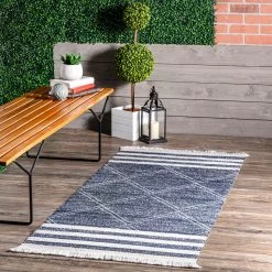 NuLOOM Roberge Coastal Indoor/Outdoor Area Rug