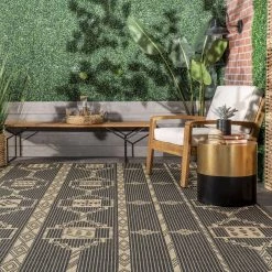 NuLOOM Claudia Tribal Striped Indoor/Outdoor Area Rug New Arrivals