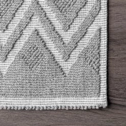 NuLOOM Easton Textured Tribal Bath Mat Small