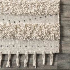 NuLOOM Christina Tassel Rug