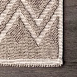 NuLOOM Easton Textured Tribal Bath Mat Small