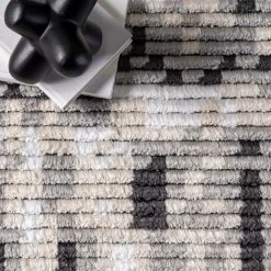 NuLOOM New Arrivals Nicolette Abstract Tile Soft Shag Fringe Area Rug